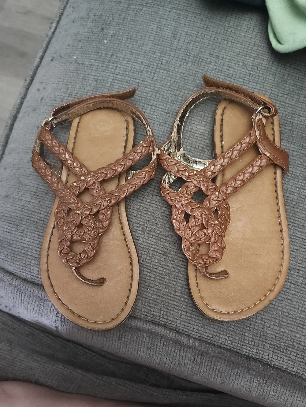 Wonder Nation Braided Toe-Loop Girls Sandals in Brown